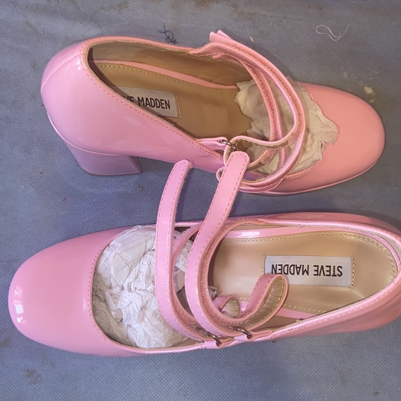 Steve Madden Pink Patent Heels - Picture 2 of 4